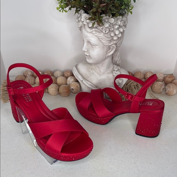 Kenneth Cole Reaction Women's Reeva Silk Platform Sandals Sz 8 - Picture 2 of 11